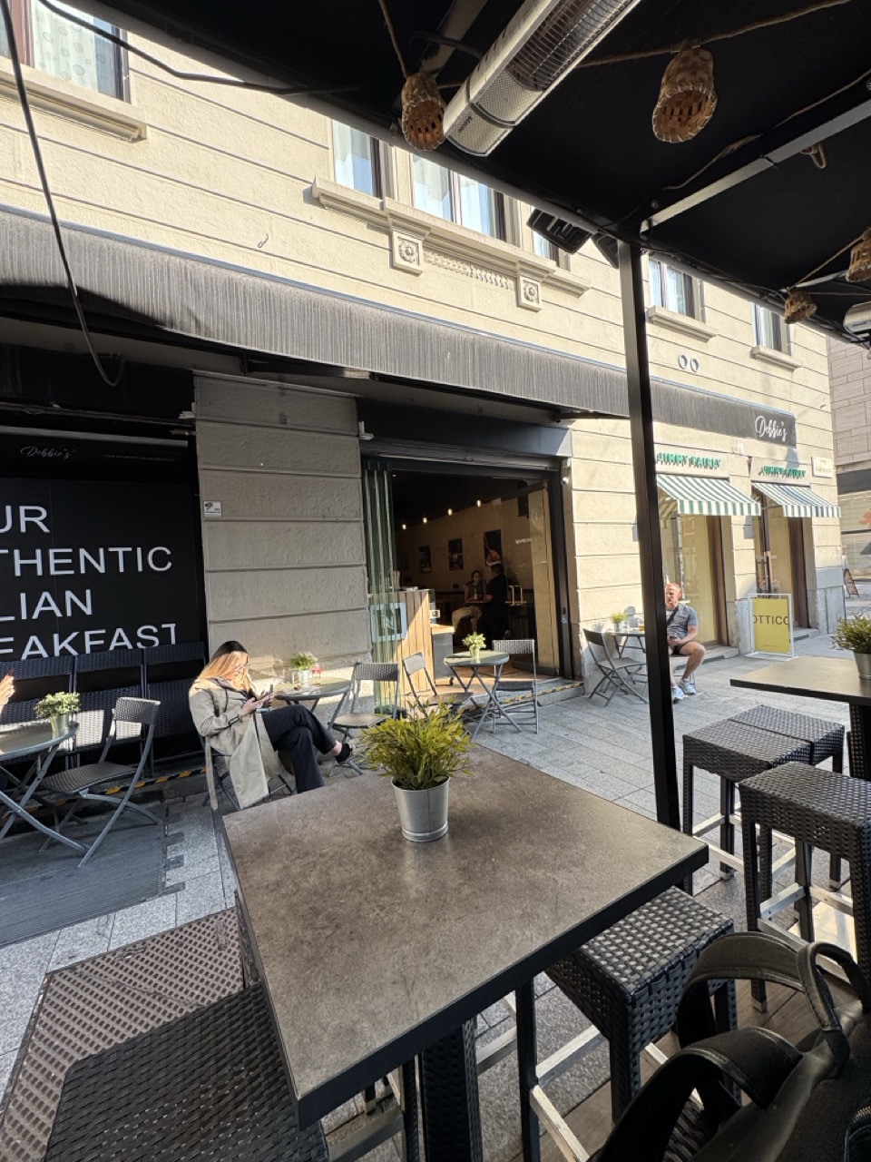 Debbie's - curated place recommendation